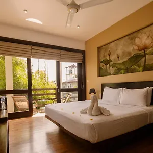4* Отель Terrace & - Free Airport Shuttle Service